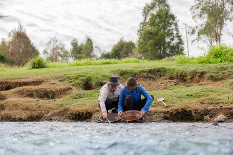 Gold Panning - Deep Creek