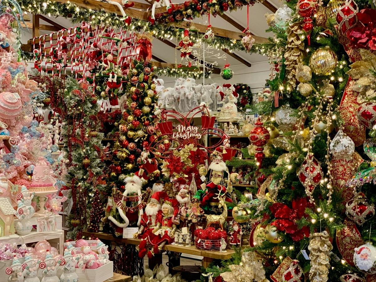 Mistletoe Store