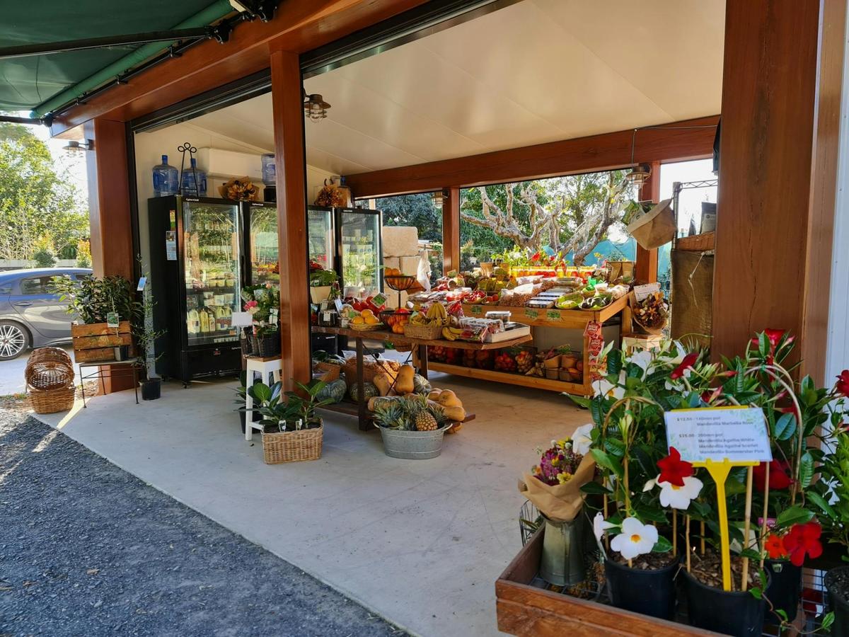 Green Haven Stall's fresh produce & plants