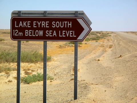 Lake Eyre & Flinders Ranges Adventure