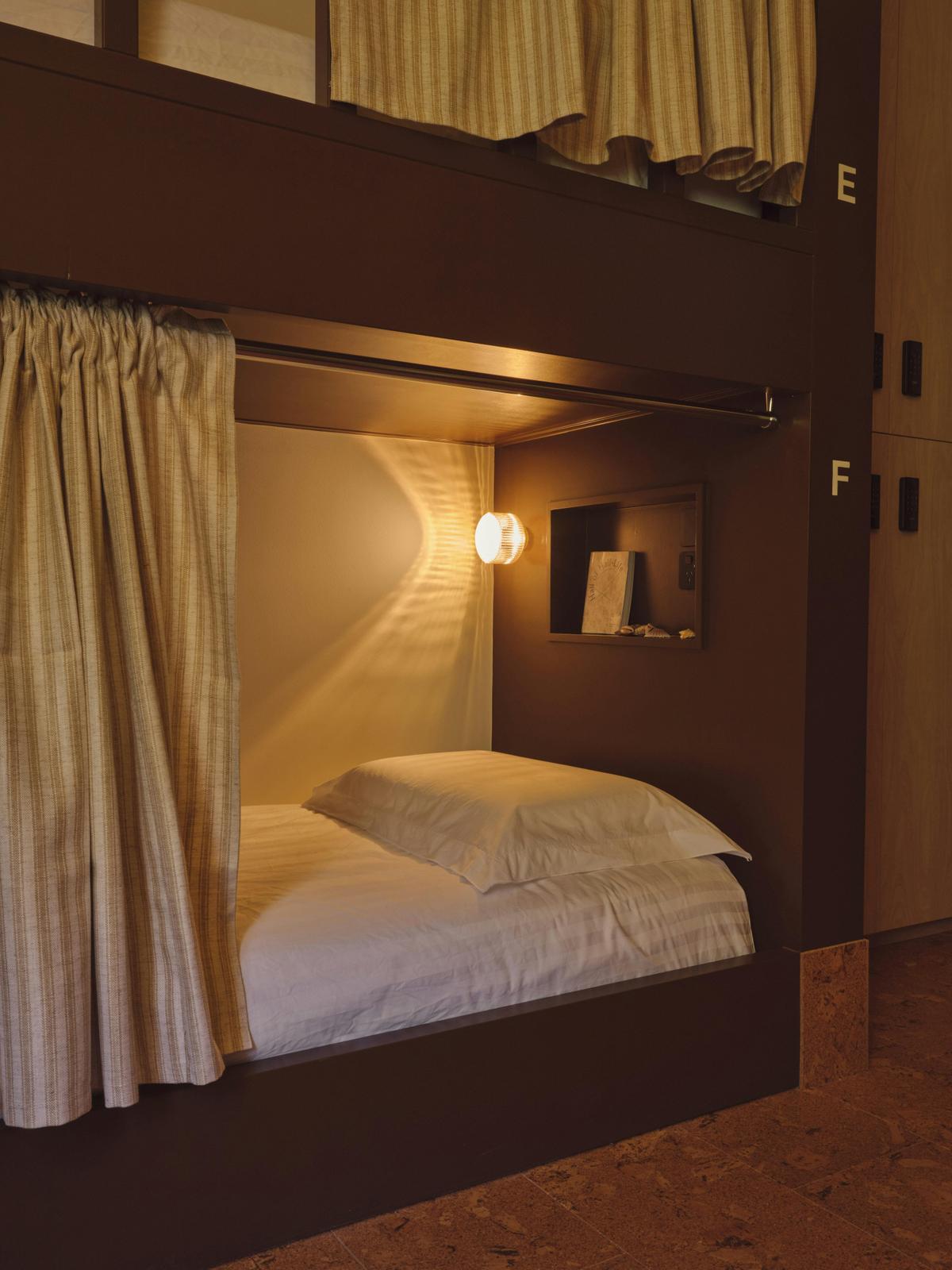 Bed in Mixed Dormitory