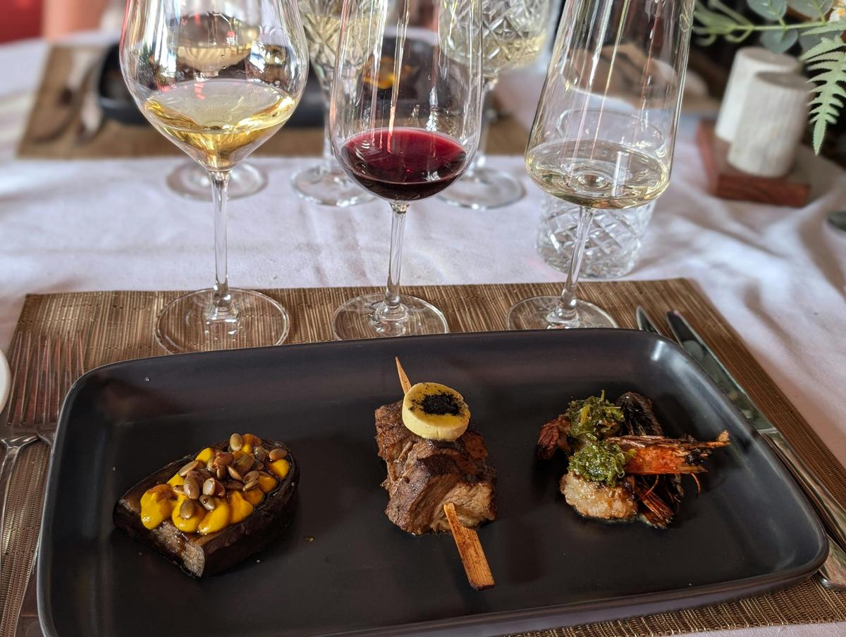 Heritage Wines of Stanthorpe, Hand Picked, 100% Natural