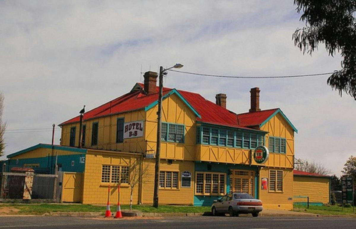 Nimmitabel Hotel