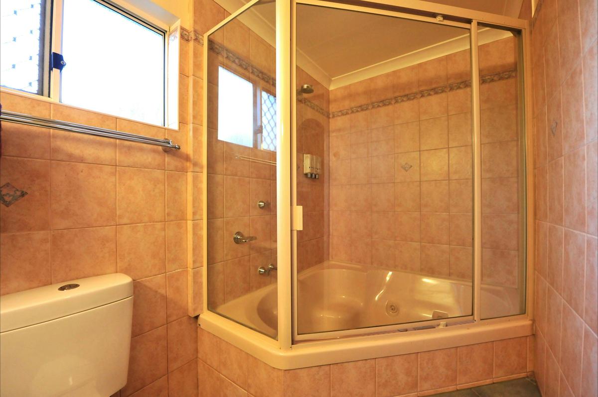 Executive King Spa Room