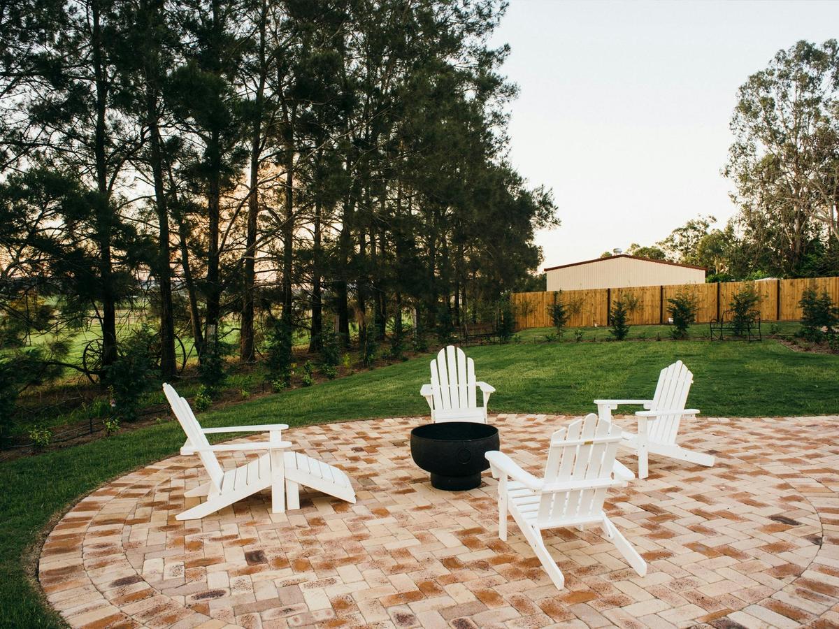 Magnificent country style homestead