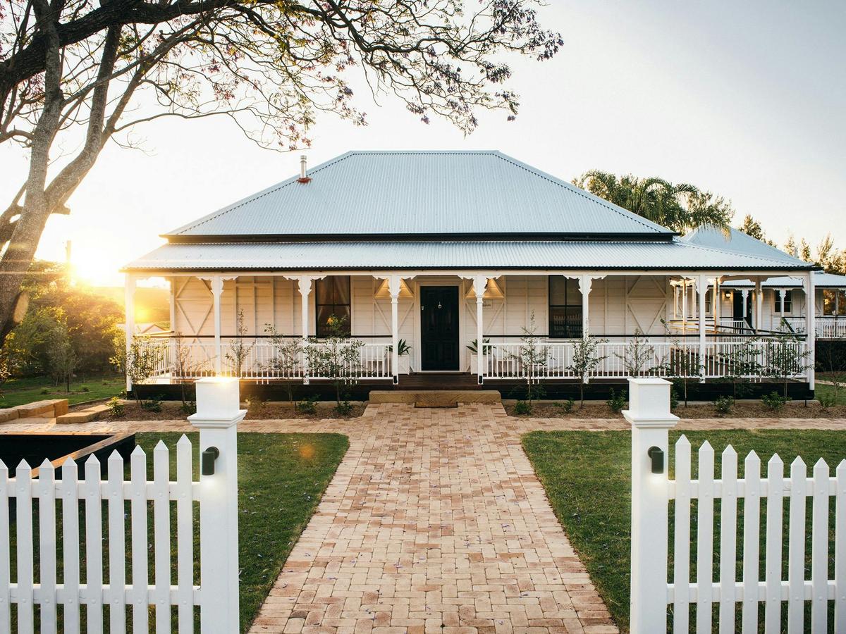 Magnificent country style homestead