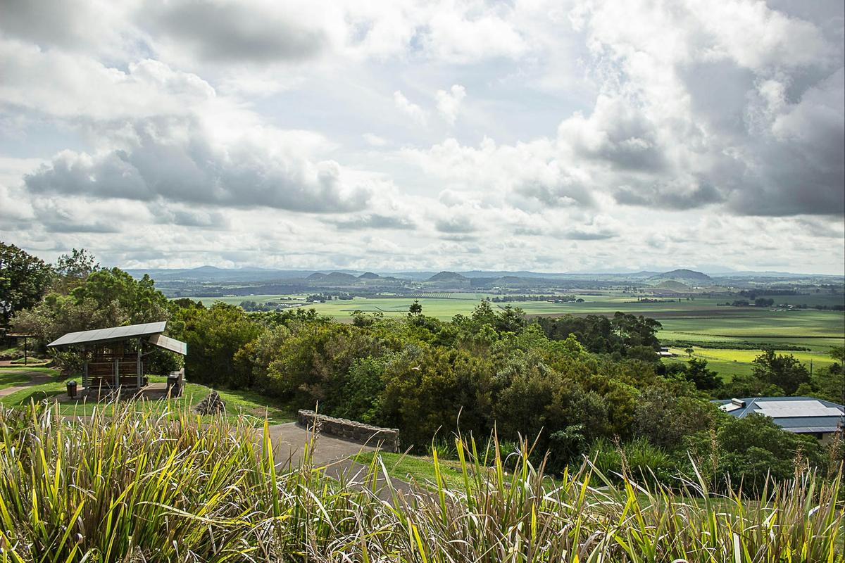View over tableland from Hallorans Hill summit, Hallorans Hill Conservation Park