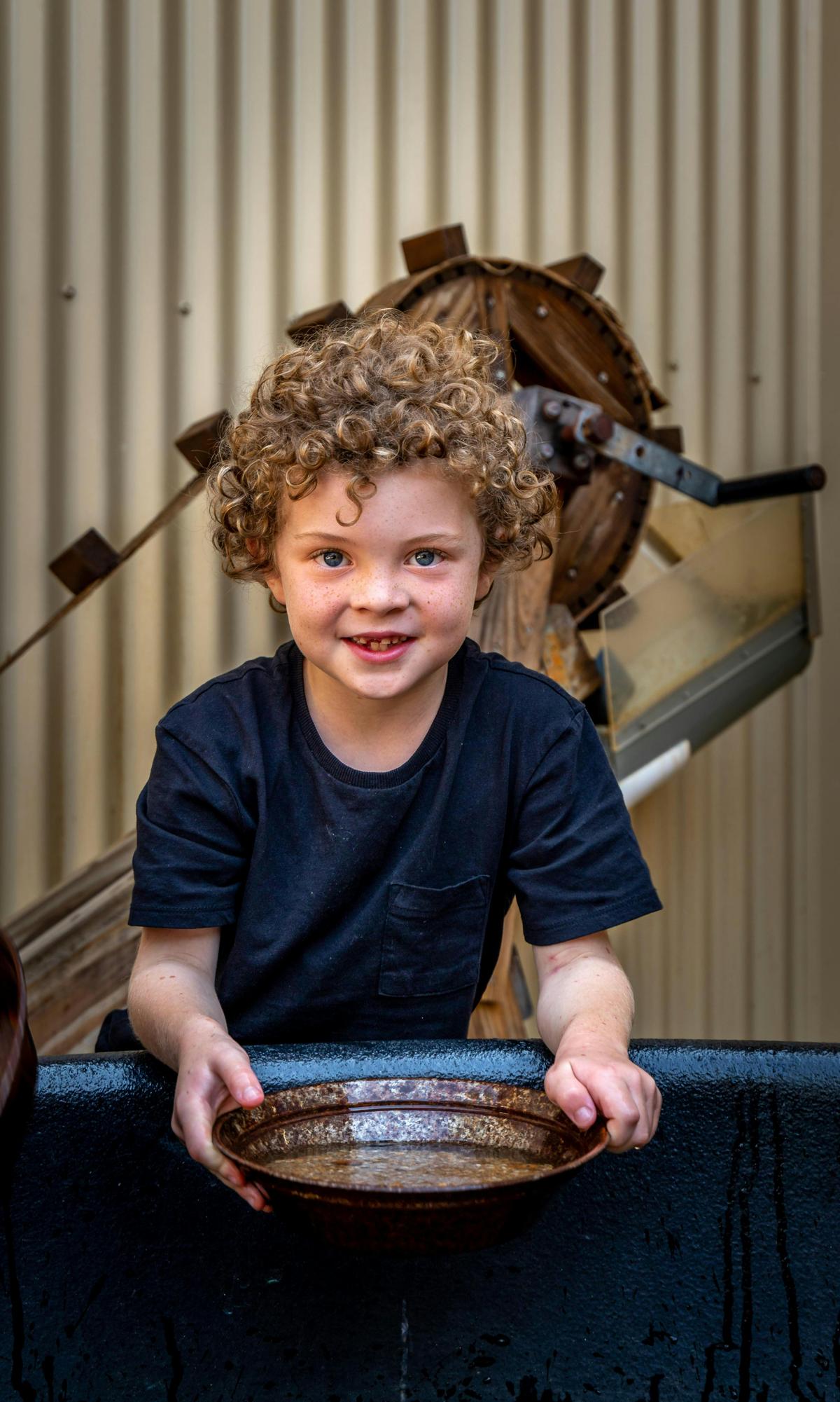 Panning for tin at the Herberton Mining Museum