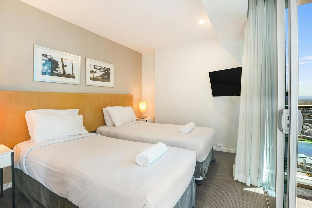 Orchid Tower Level 26 Two-bedroom apartment - H Residences