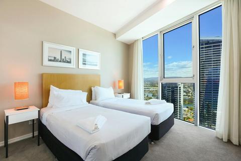 Spacious 4-Bedroom Apartment at Hilton Residences Surfers Paradise with Ocean Views