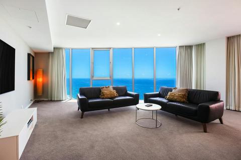 Hilton Residences with Gold Coast Holidays