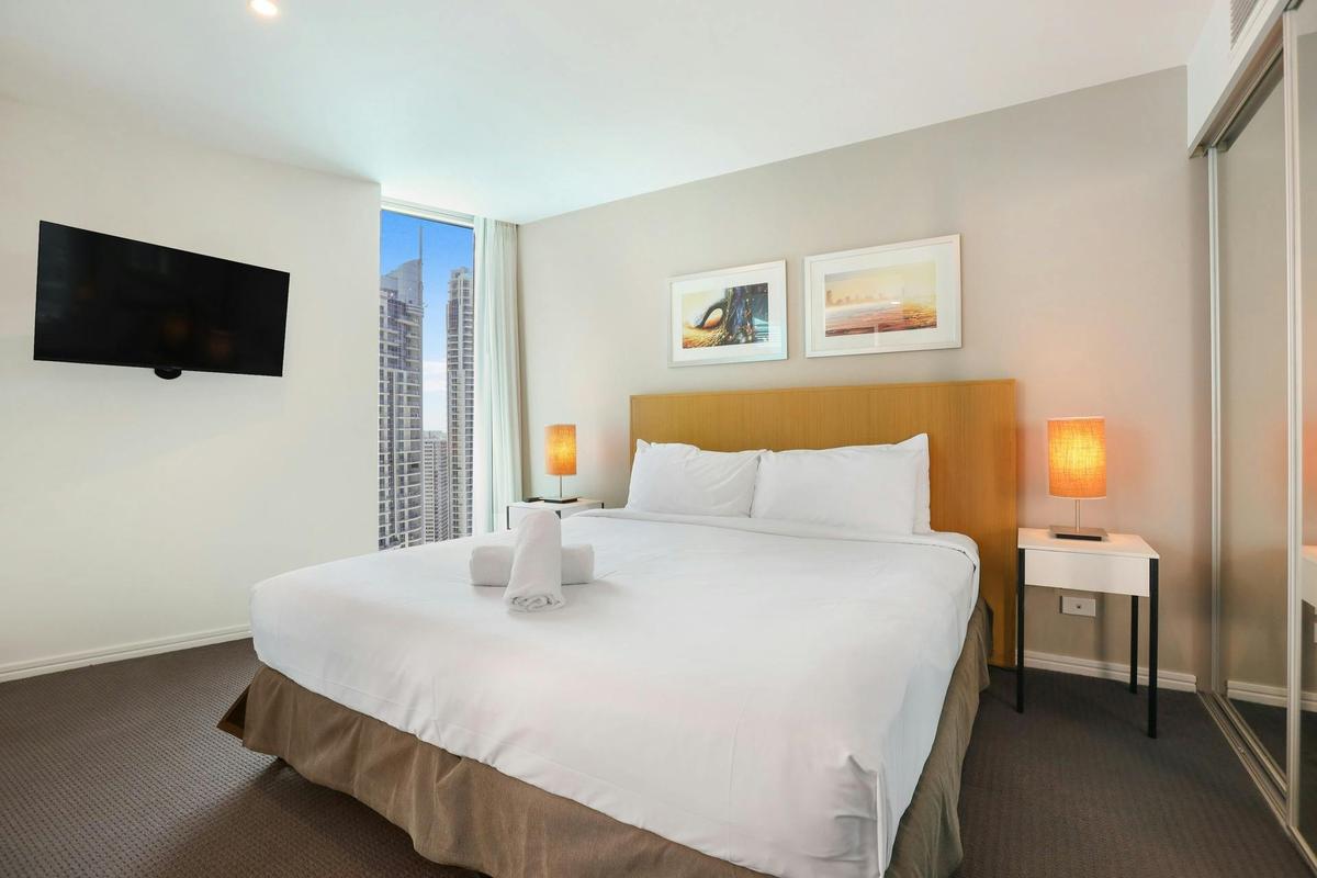 Orchid Tower Level 26 Two-bedroom apartment - H Residences