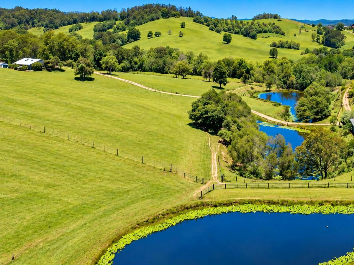 Hinterland Hideaway Farmstay