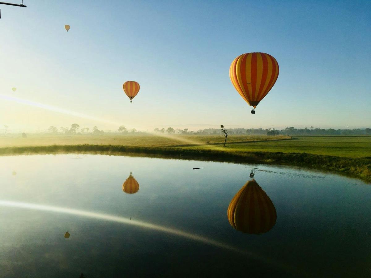 Gold Coast Hot Air Ballooning, Bubbles & Go