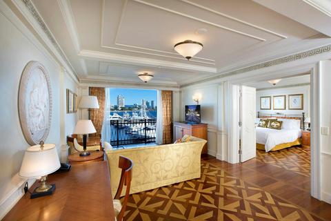 Broadwater Suite