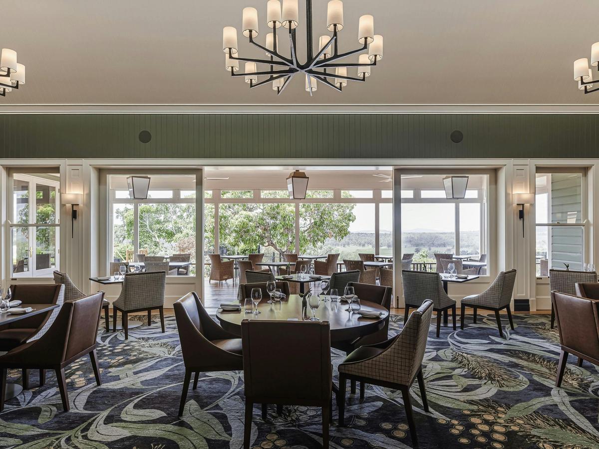 Homage dining room