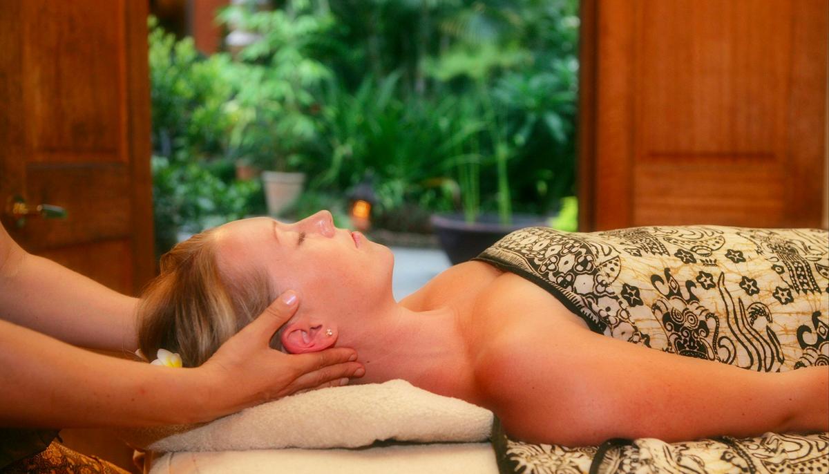ikatan Spa Therapist Treatment