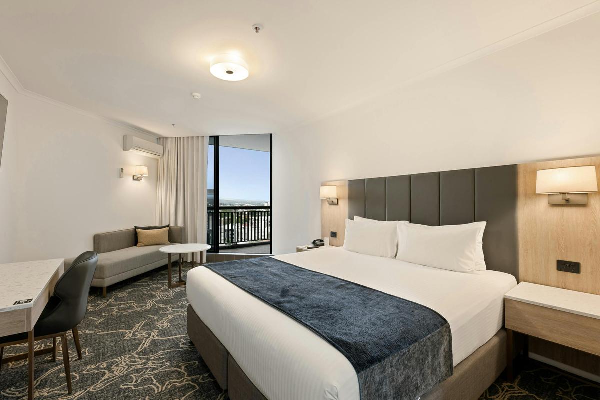 Superior King Room