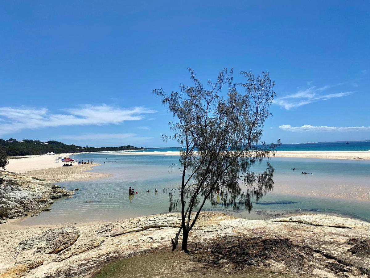 North Stradbroke Island Day Tour from Brisbane