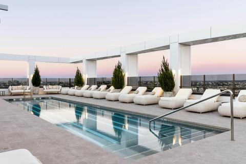 Iris Rooftop