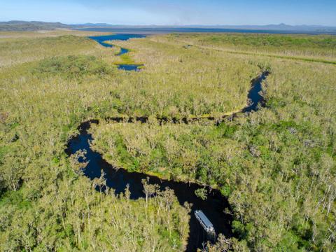 Noosa Everglades and Hinterland Villages Tour with Everglades River Cruise