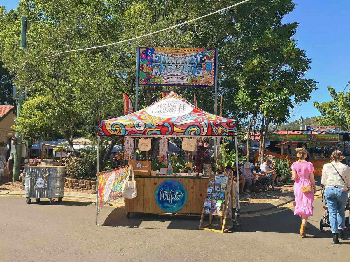 Eumundi Tour Deluxe with Eumundi Markets, Coffee Roasters, Lookout, and Gourmet Lunch at The Doonan