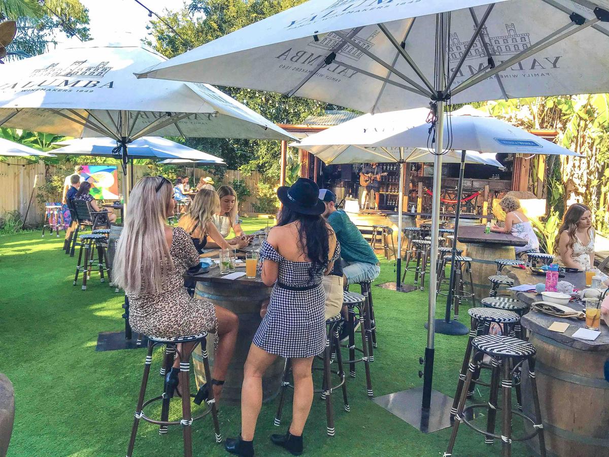 Noosa Hinterland Drinks Tour with Brewery, Distillery, Meadery & Winery