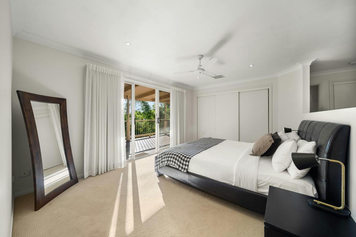 Hinterland Tranquil Escape with Beautiful Views