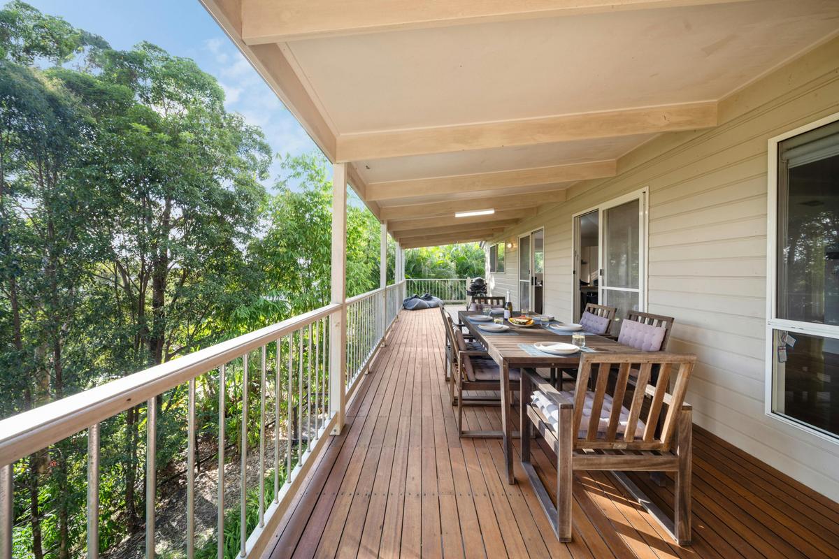 Hinterland Tranquil Escape with Beautiful Views