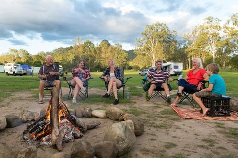 Ivorys Rock Caravan Park and Camping Ground