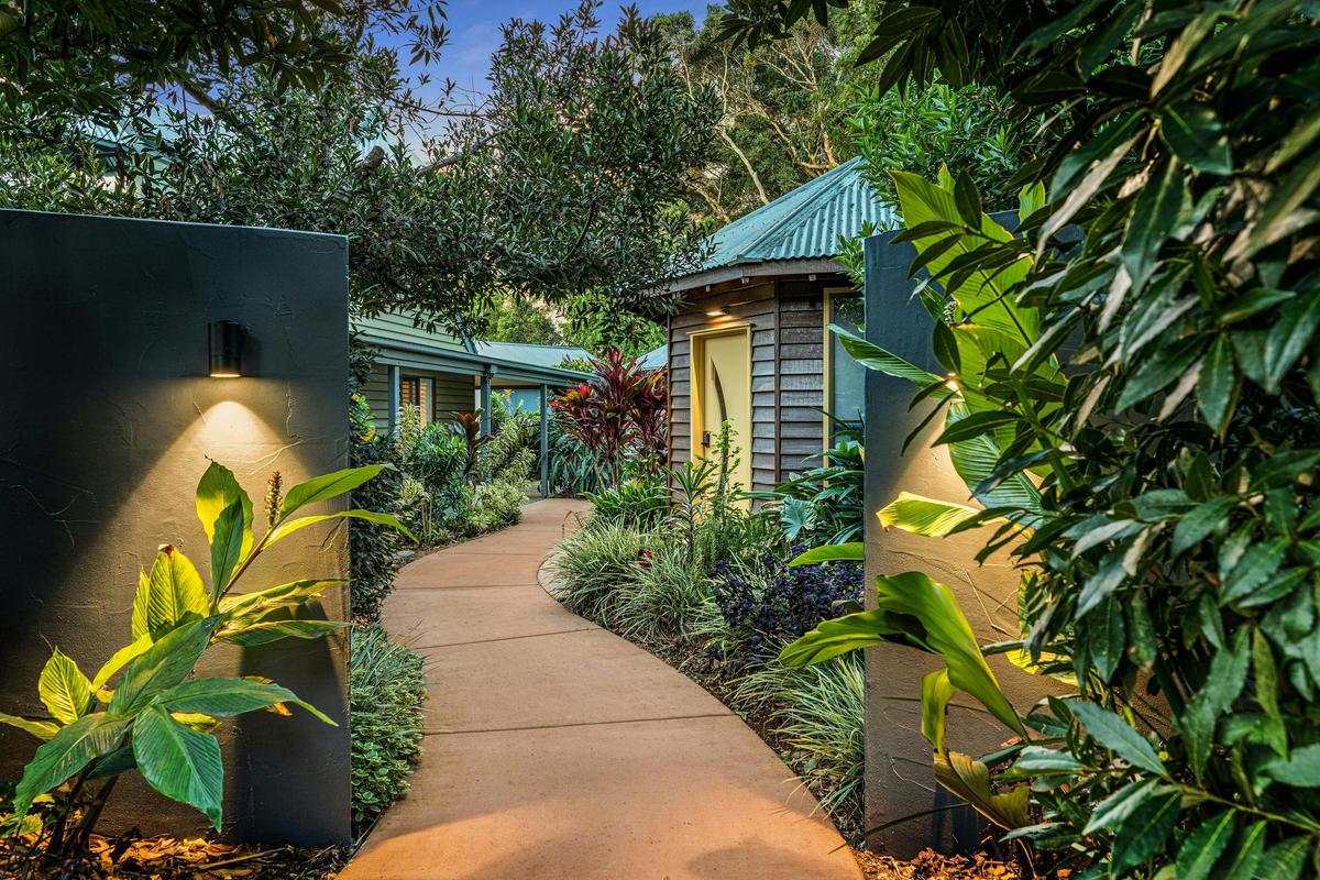 Pathway Entry to Jandar Retreat