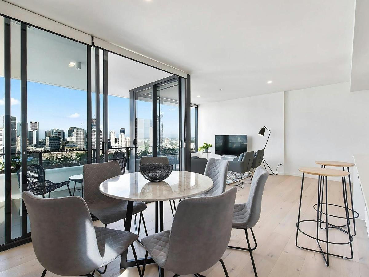 2 Bedroom