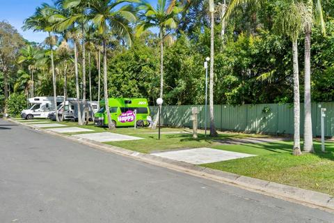 Powered Grass Site