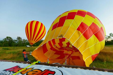 Brisbane Hot Air Ballooning Private Charter with Breakfast