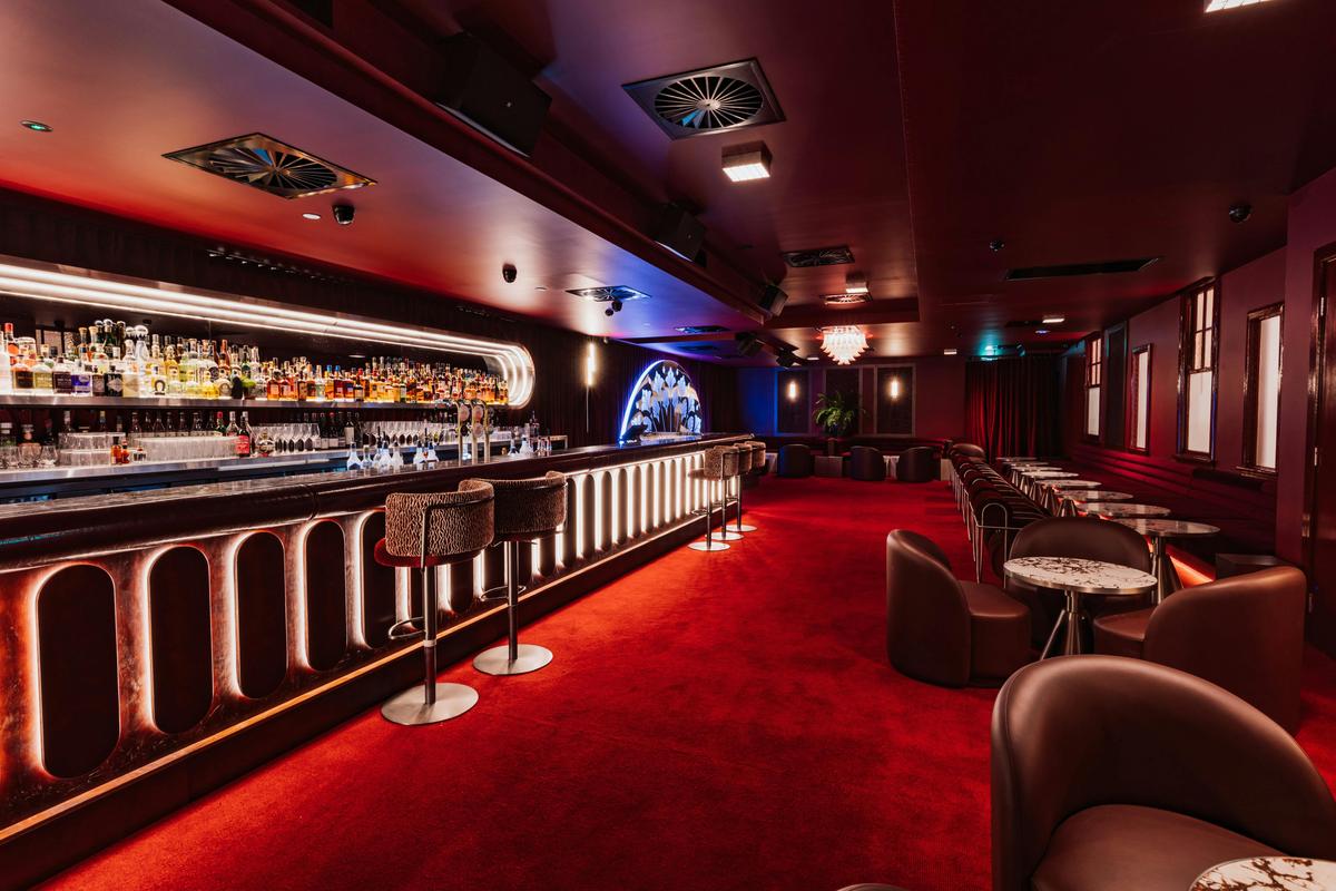 Vixen Room