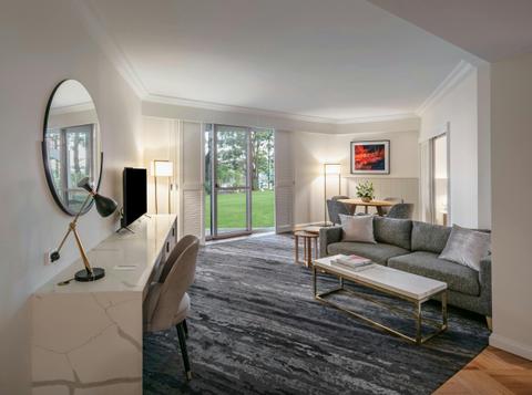 Queenslander Suite