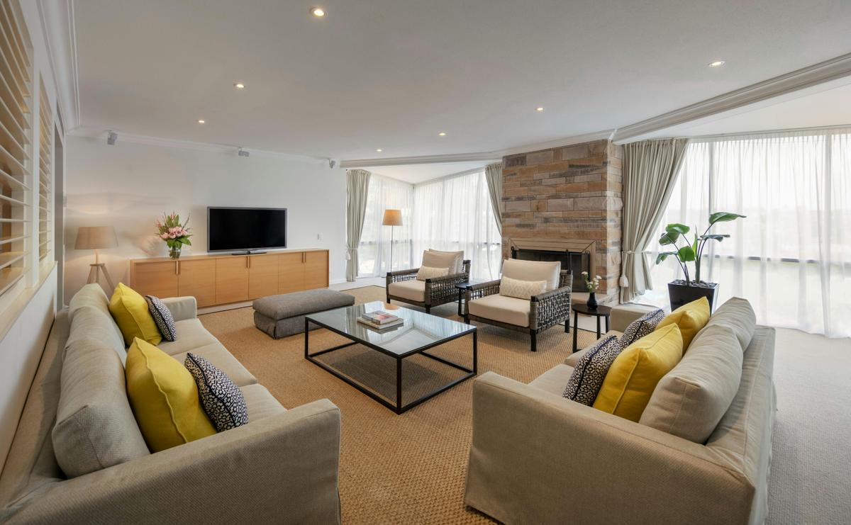 The Manor Suite