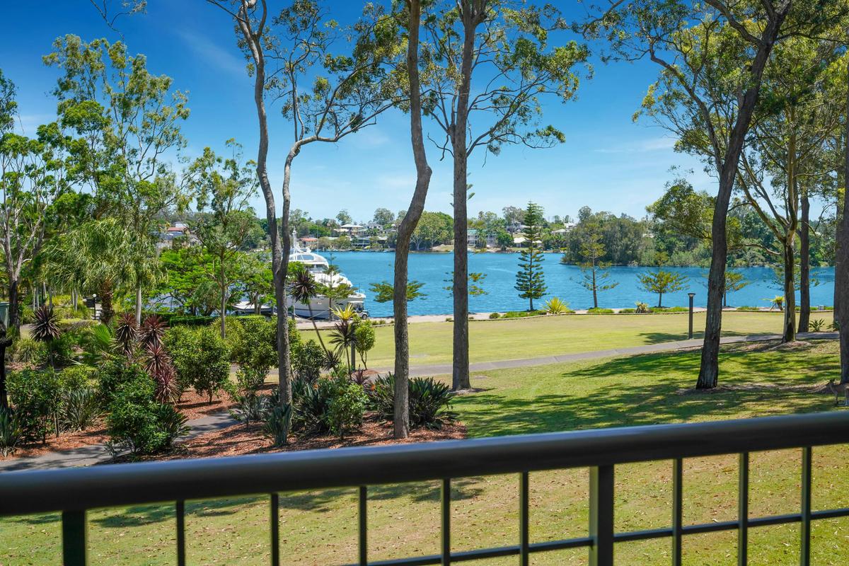 Club Marina View