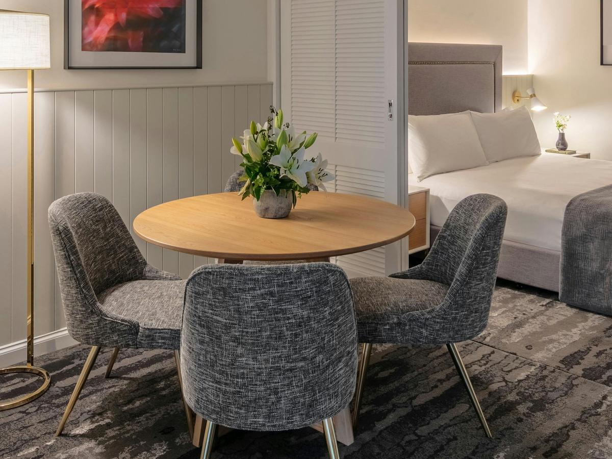 Club Queenslander Suite