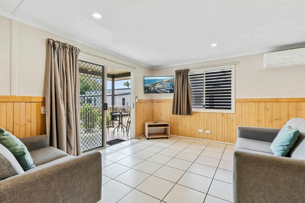 1 Bedroom Deluxe Cabin