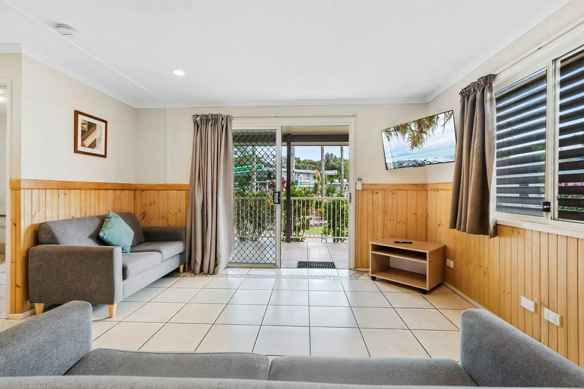 1 Bedroom Deluxe Cabin