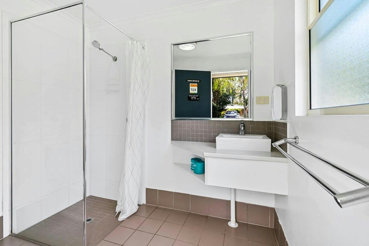 Large Ensuite Site