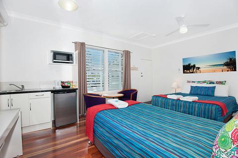 Deluxe Room (1 Queen Bed and 1 King Single Bed)