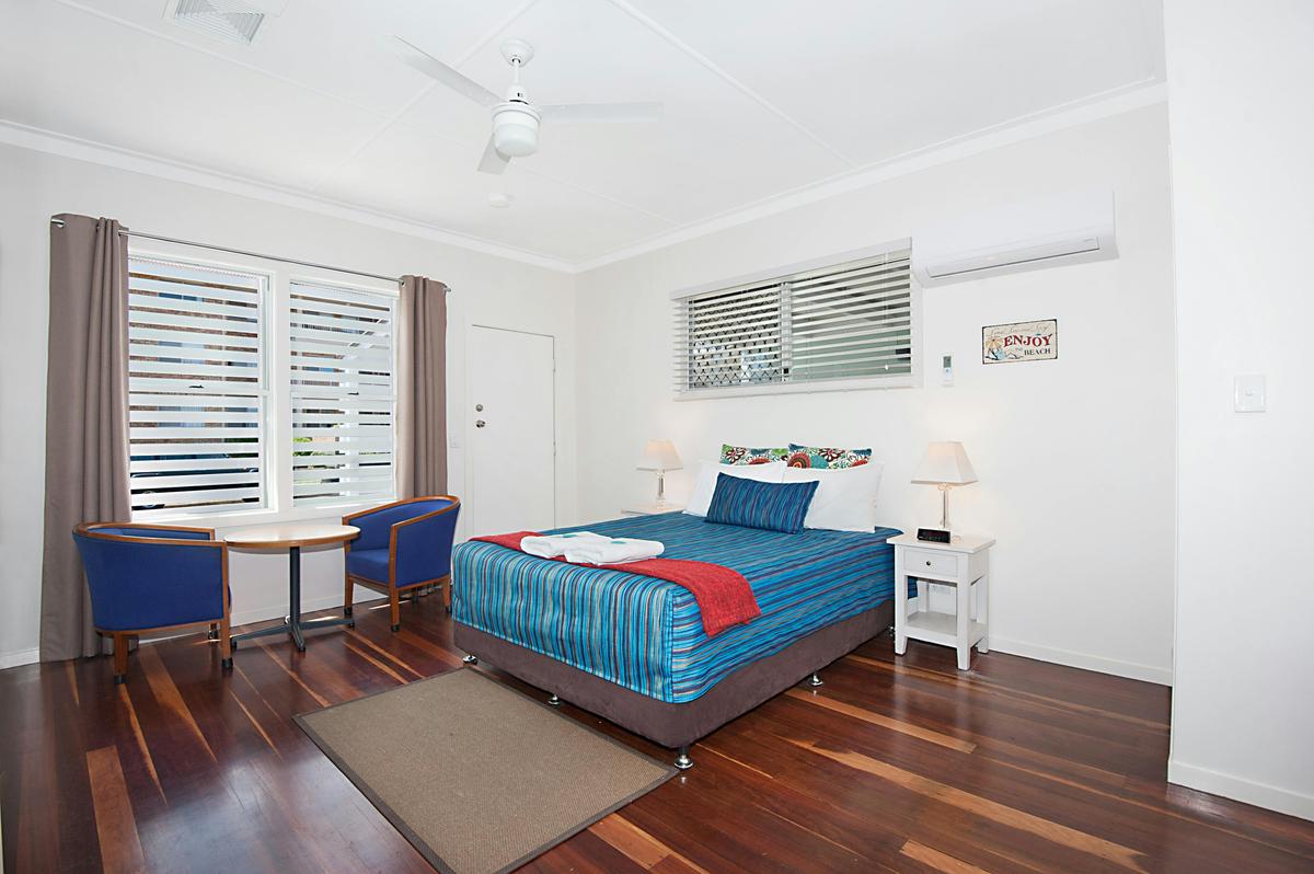 Family Room - Sleeps 4