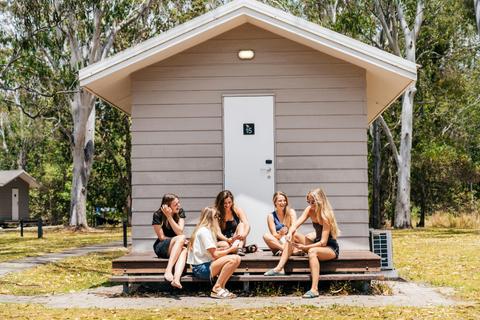 Kangarooms Noosa Everglades