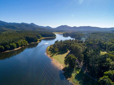 Lake Tinaroo