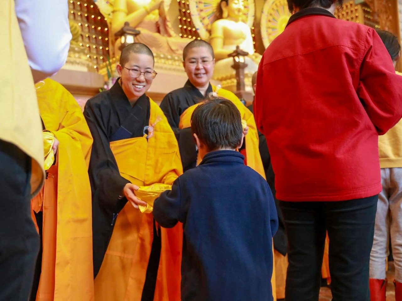 Sangha Offerings at Nan Tien Temple