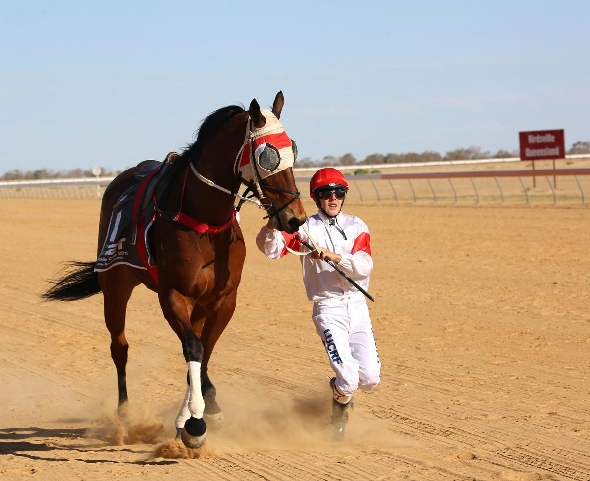 Outback Pubs Coach Tour -Birdsville Races 2026