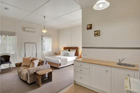 Queen Room with Ensuite