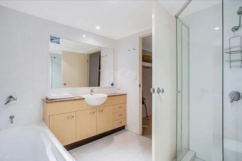 2 Bedroom, 2 Bathroom Apartment (Ocean View)